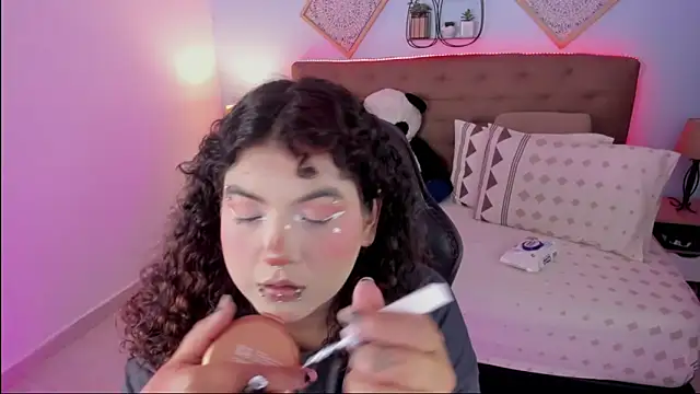 Snapshot of _Lilly_miller chatting on 11.14.25 Lilly miller online show from 11.14.25