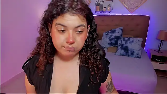 Snapshot of _Lilly_miller chatting on 11.20.25 Lilly miller online show from 11.20.25