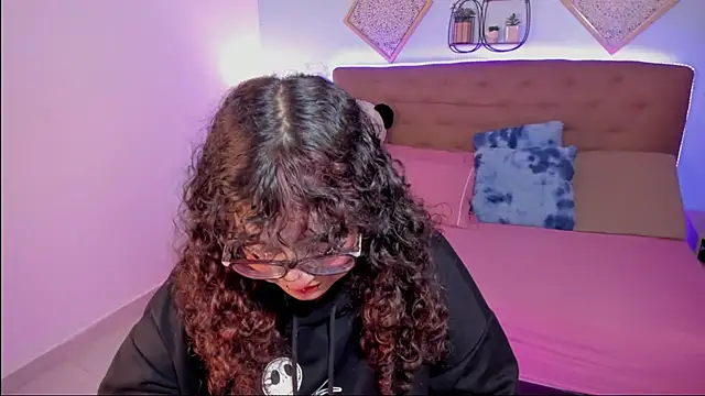 Snapshot of _Lilly_miller chatting on 11.22.25 Lilly miller online show from 11.22.25