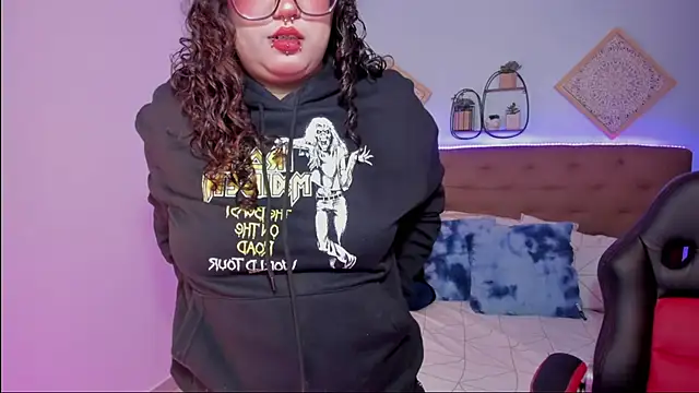 Snapshot of _Lilly_miller chatting on 11.26.25 Lilly miller online show from 11.26.25