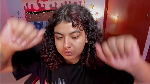 Snapshot of _Lilly_miller chatting on 12.05.25 Lilly miller online show from 12.05.25