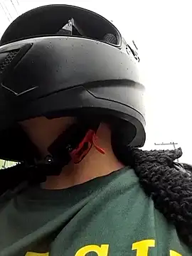 Luna-nevada online show from 09.18.25