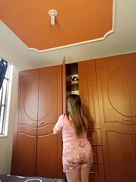 Luna-nevada online show from 10.03.25