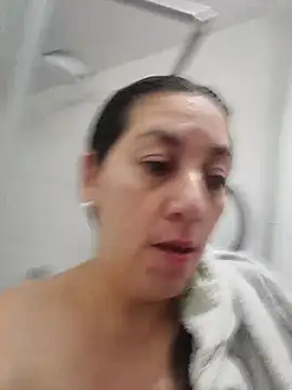 Luna-nevada online show from 10.16.25