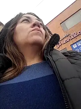 Luna-nevada online show from 10.24.25