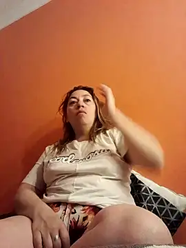 Luna-nevada online show from 10.27.25