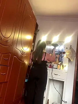 Luna-nevada online show from 01.05.26