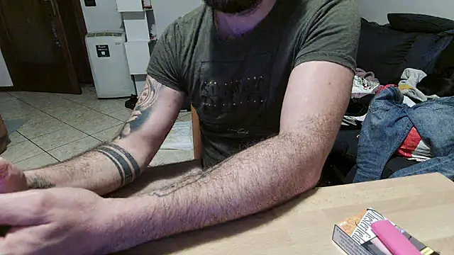 Snapshot of maialinofriuli chatting on 09.14.25 maialinofriuli online show from 09.14.25