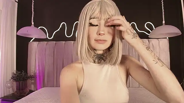 Zhally Dee online show from 02.17.26