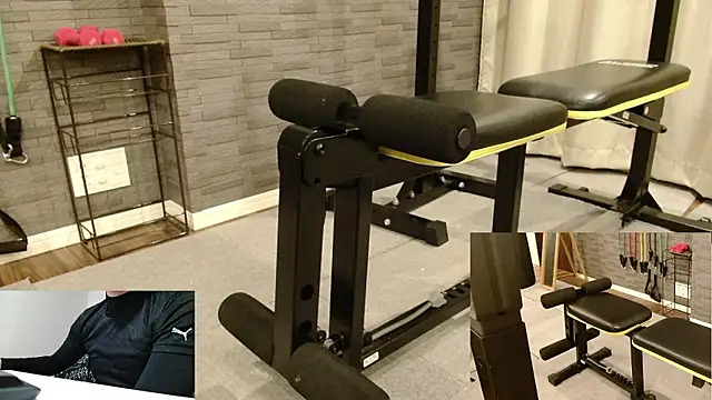 Stretch-man online show from 11.26.25