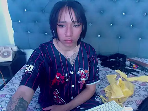 XxxReinaSexyBodyxxX777 online show from 10.01.25