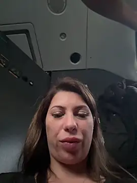 Snapshot of Alicedream5 chatting on 10.10.25 Alicedream5 online show from 10.10.25