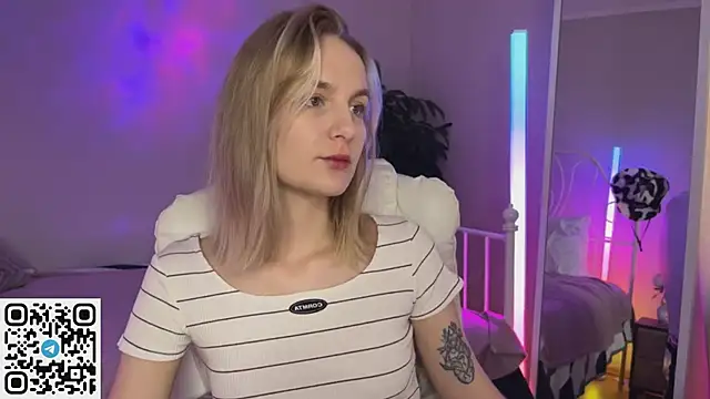  Vikky Moon  online show from 06.20.26