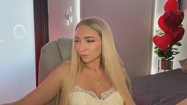 Snapshot of OhMyEmma chatting on 02.20.26 OhMyEmma online show from 02.20.26