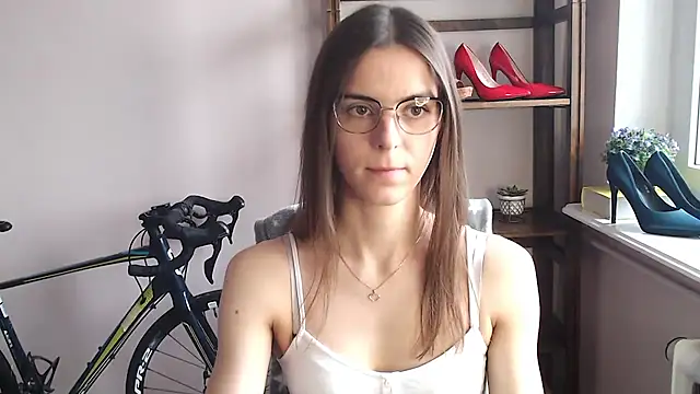 Snapshot of love_megi chatting on 02.12.26 love megi online show from 02.12.26