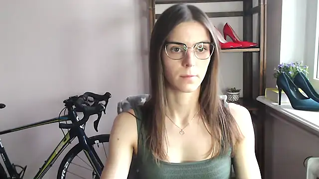 Snapshot of love_megi chatting on 02.13.26 love megi online show from 02.13.26