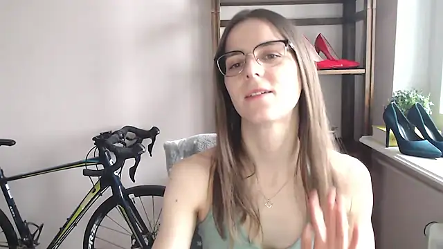 Snapshot of love_megi chatting on 02.24.26 love megi online show from 02.24.26