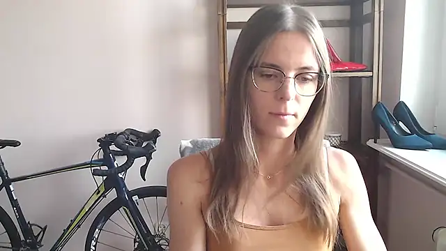 Snapshot of love_megi chatting on 03.28.26 love megi online show from 03.28.26