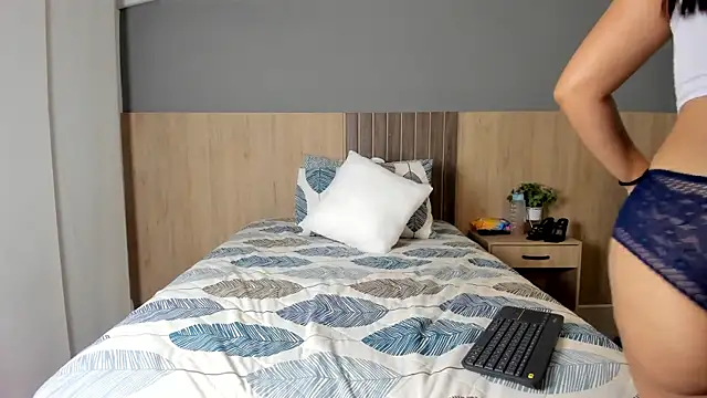  SamantaGomez online show from 03.16.25