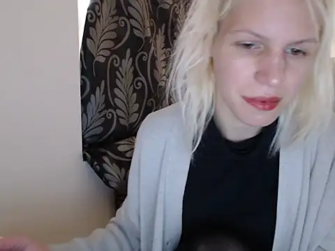 ElssaRush online show from 03.18.25