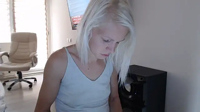 ElssaRush online show from 09.26.25