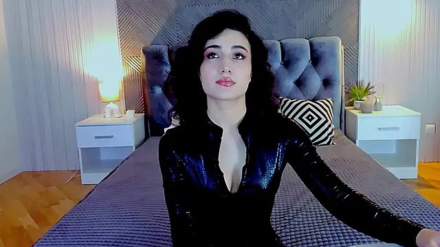 Snapshot of Maya_Rogerss chatting on 12.05.25 Maya Rogerss online show from 12.05.25