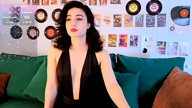 Maya Rogerss online show from 04.27.26