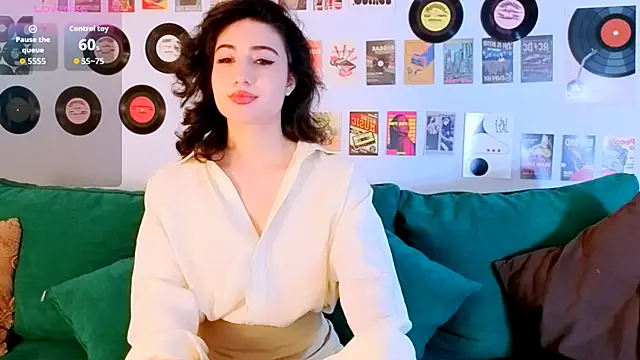 Maya Rogerss online show from 04.29.26