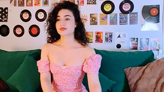 Maya Rogerss online show from 06.09.26
