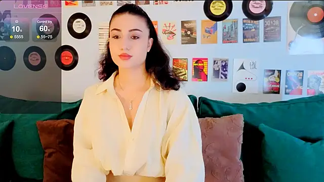 Maya Rogerss online show from 06.16.26