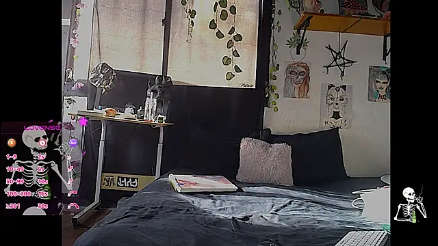 Snapshot of 420mussa chatting on 10.10.25 420mussa online show from 10.10.25