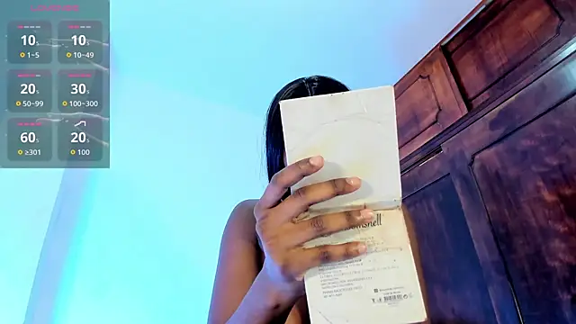 Snapshot of Coral_w10 chatting on 02.19.26 Coral w10 online show from 02.19.26