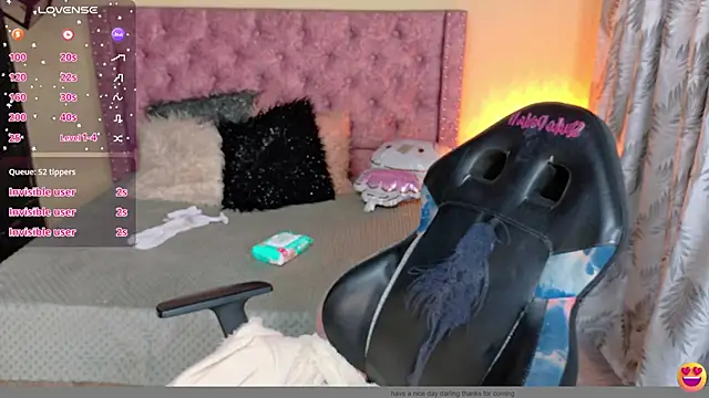 Snapshot of sweet__thang chatting on 03.06.26 sweet thang online show from 03.06.26