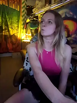 Snapshot of AlicePayne chatting on 01.09.26 AlicePayne online show from 01.09.26