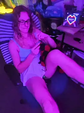 Snapshot of AlicePayne chatting on 02.11.26 AlicePayne online show from 02.11.26