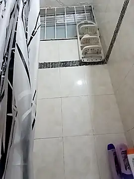 DaphneRosses online show from 02.03.26