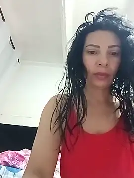 Snapshot of DaphneRosses chatting on 06.17.26 DaphneRosses online show from 06.17.26