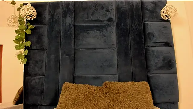 Snapshot of Samantha-Harpper chatting on 03.14.25 Samantha-Harpper online show from 03.14.25