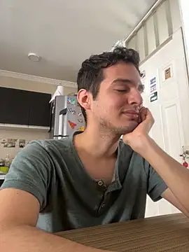 Thiagobb7 online show from 10.13.25