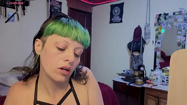 freyaa sorcerees online show from 11.23.25