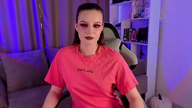 Snapshot of monicaerotic chatting on 12.05.25 monicaerotic online show from 12.05.25