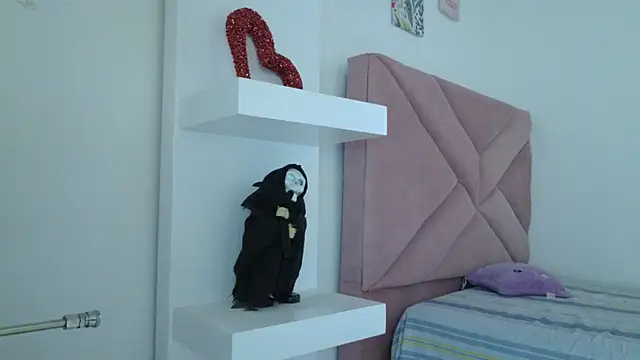 eva sin18 online show from 06.12.26