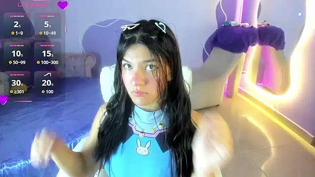 auroracute02 online show from 09.25.25