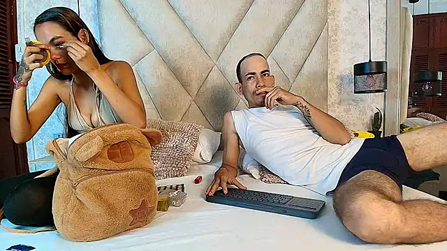 Snapshot of AmbarRaj chatting on 11.24.25 AmbarRaj online show from 11.24.25