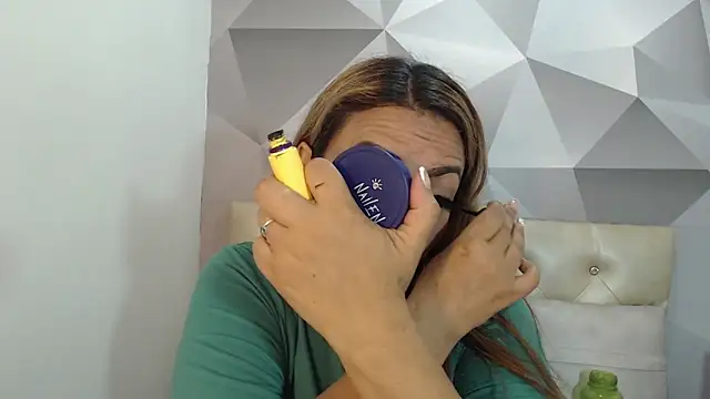 Snapshot of Milf-Prettyboobs chatting on 02.10.26 Milf-Prettyboobs online show from 02.10.26