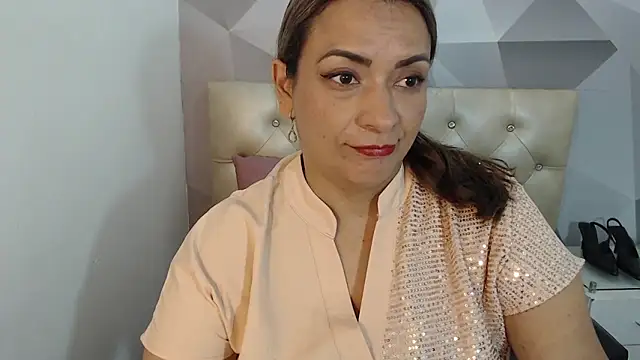 Snapshot of Milf-Prettyboobs chatting on 02.17.26 Milf-Prettyboobs online show from 02.17.26