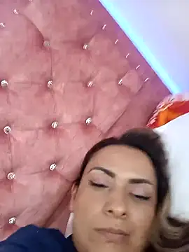 Snapshot of Milf-Prettyboobs chatting on 02.18.26 Milf-Prettyboobs online show from 02.18.26