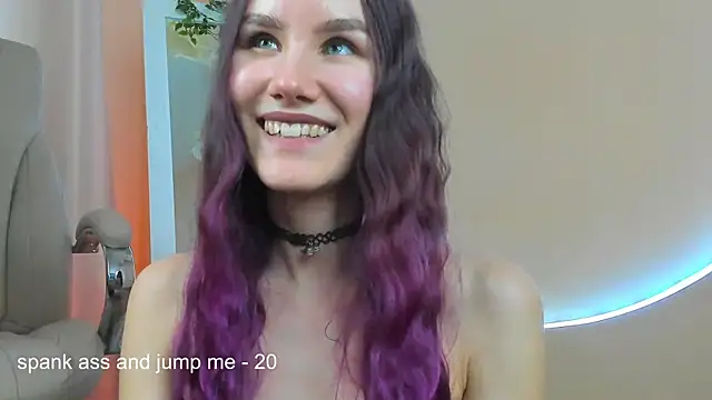 Clare  Florence online show from 03.11.25