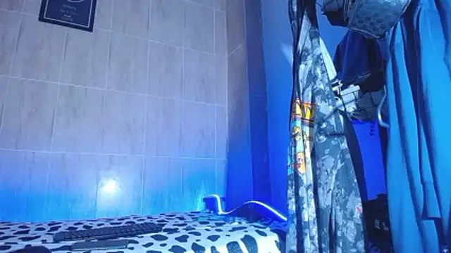 Snapshot of dareck_18 chatting on 01.14.26 dareck 18 online show from 01.14.26