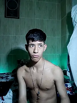 Snapshot of dareck_18 chatting on 02.24.26 dareck 18 online show from 02.24.26